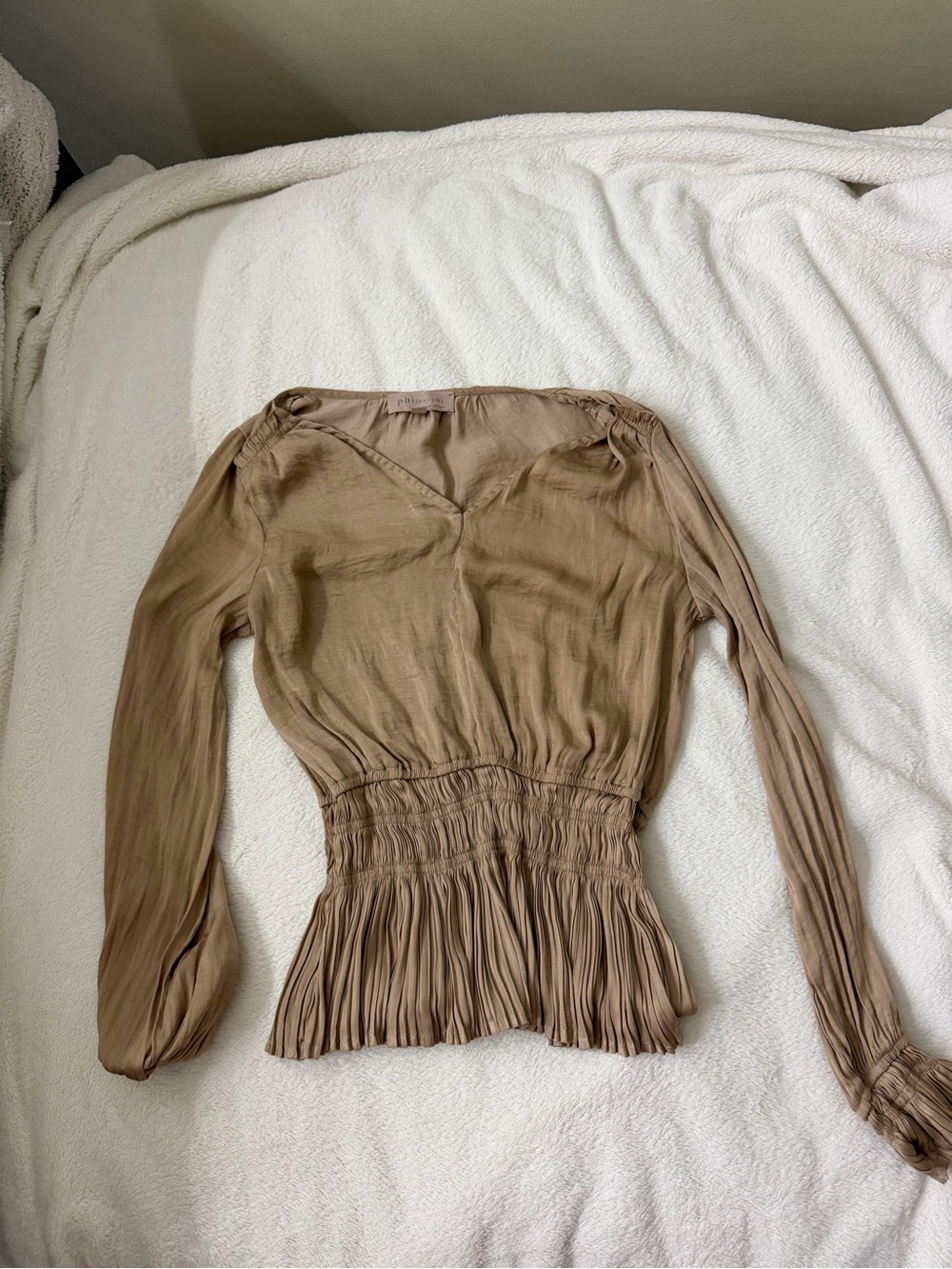 Philosophy Beige Pleated Waist Long-Sleeve Blouse